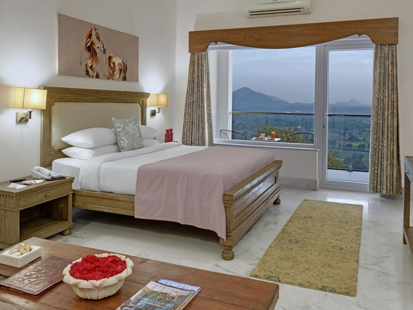 Heritage Suite with private balcony 2