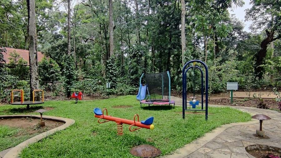 The Birchwood Retreat - view of a children's play area