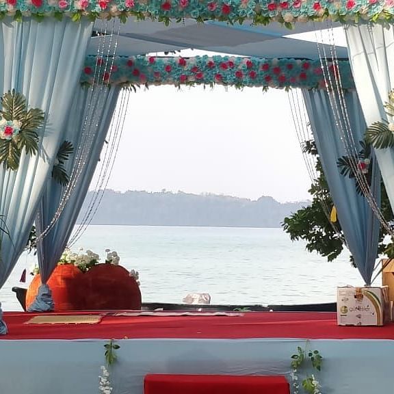 The wedding stage at symphony palms 3