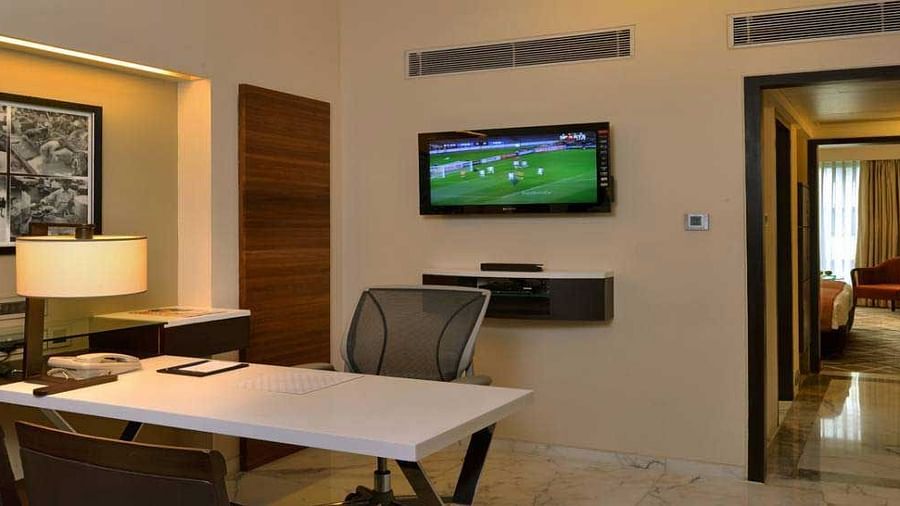 Executive Suites at Hotel Marine Plaza Mumbai