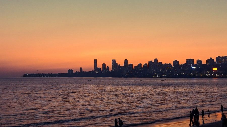 Mumbai skyline at dusk 21