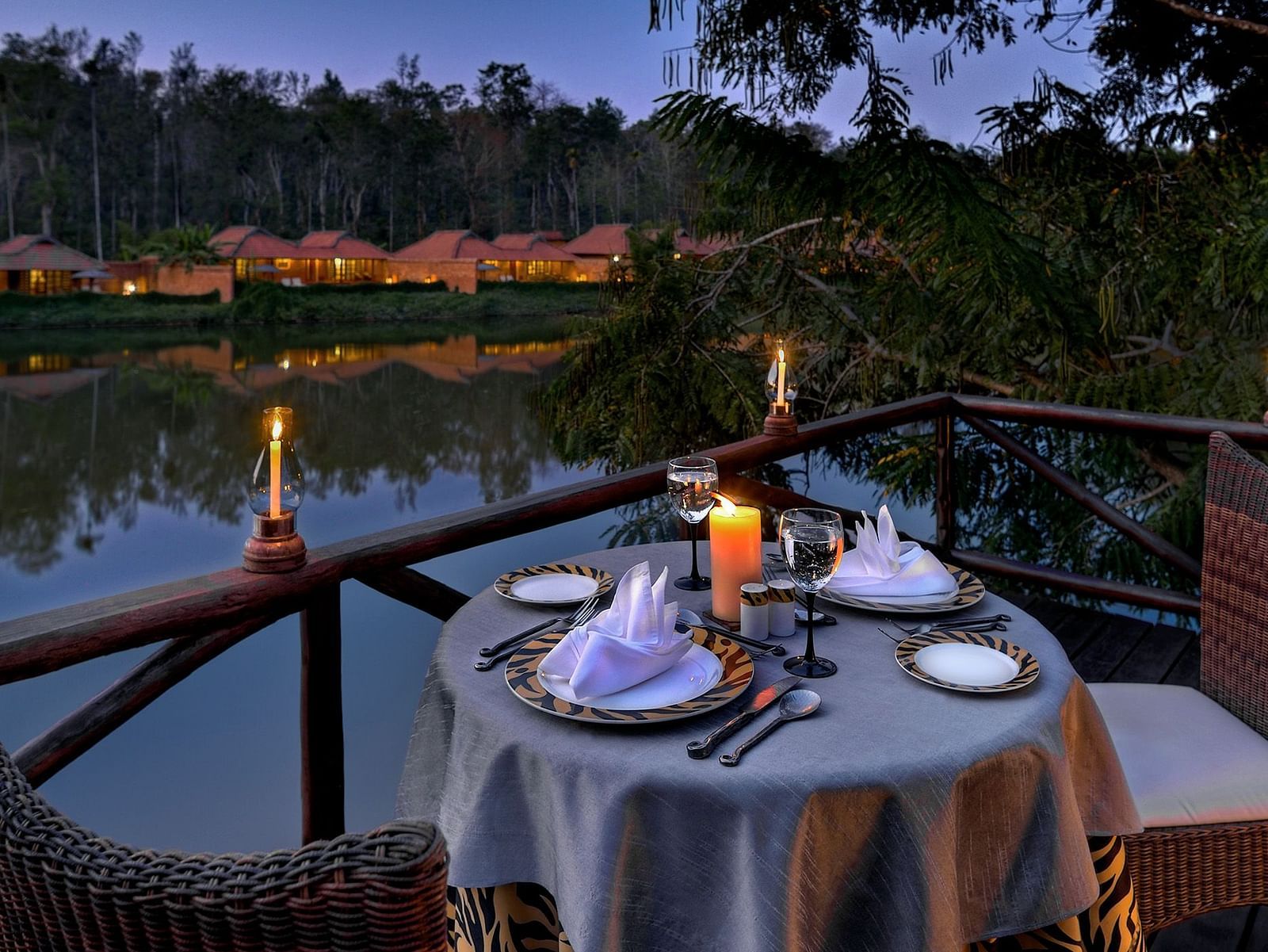 Lake Romantic Dining