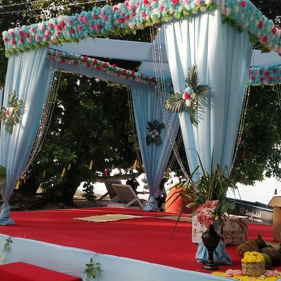 The wedding stage at symphony palms 6