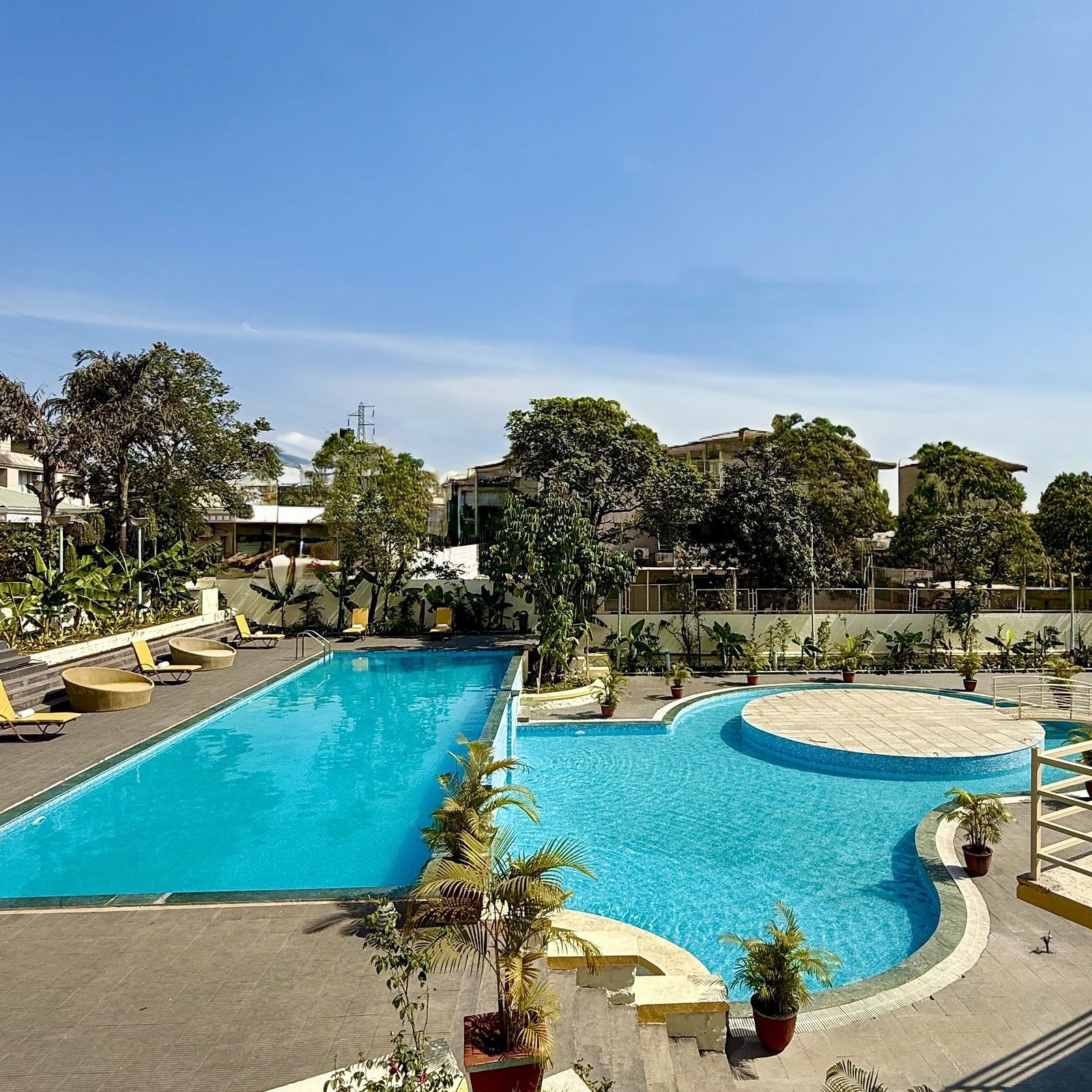 6 -Swiming Pool