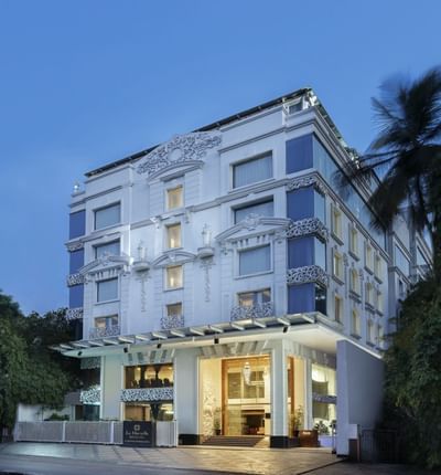 Outer Facade of La Marvella