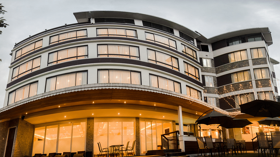 A beautifully illuminated multi-storey hotel with a contemporary architectural design - Summit North Star, Gangtok