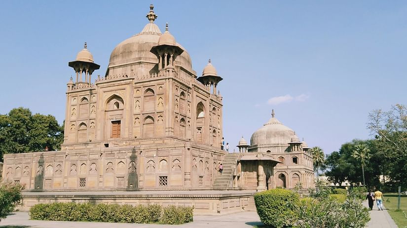 Khusaro Bagh, Prayagraj