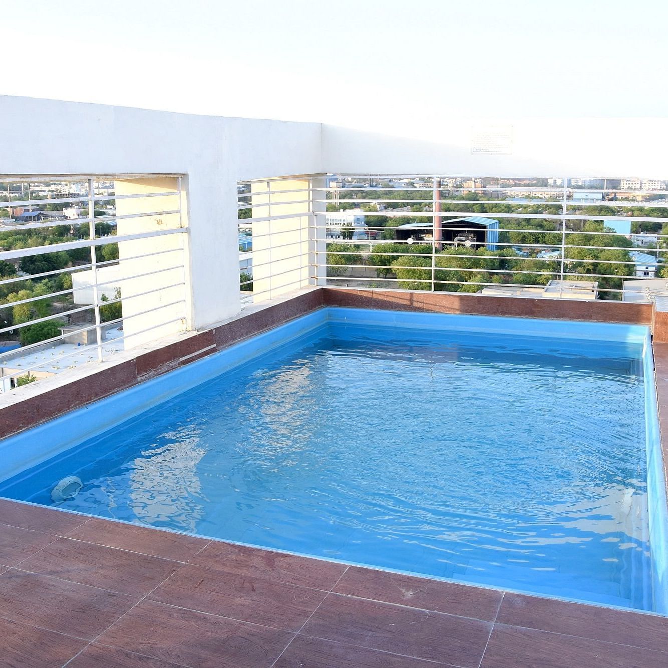 Swimming pool view on the rooftop - Starlit Suites, Neemrana