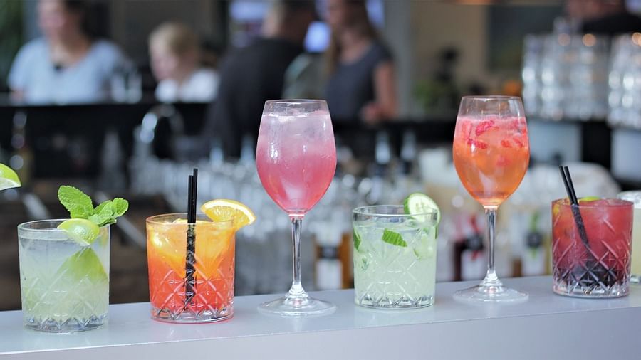 cocktail-3954557 1920