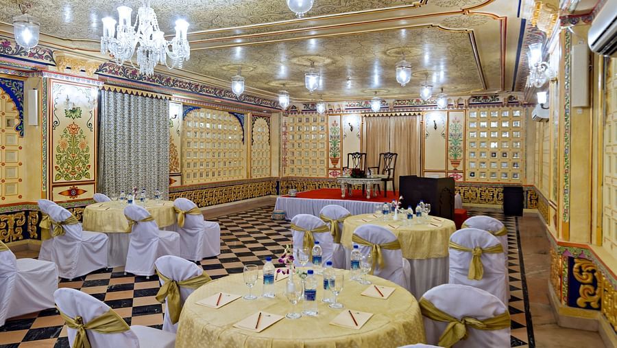 Conference Hall cluster style Mantrana - Chunda Palace, Udaipur