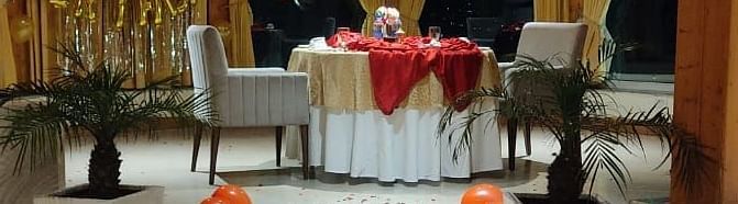  An image of the room with a decoration at zion