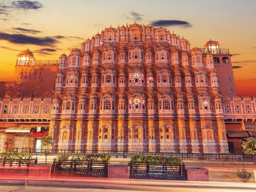 The historical Hawa Mahal of Jaipur  7