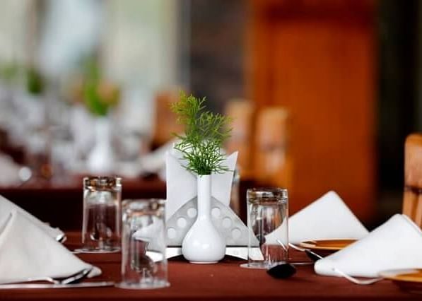nicely arranged table at Oregano restaurant in Mukteshwar