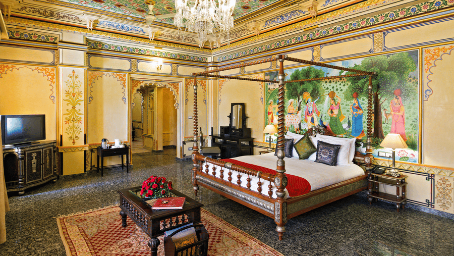 Historical Suite 4