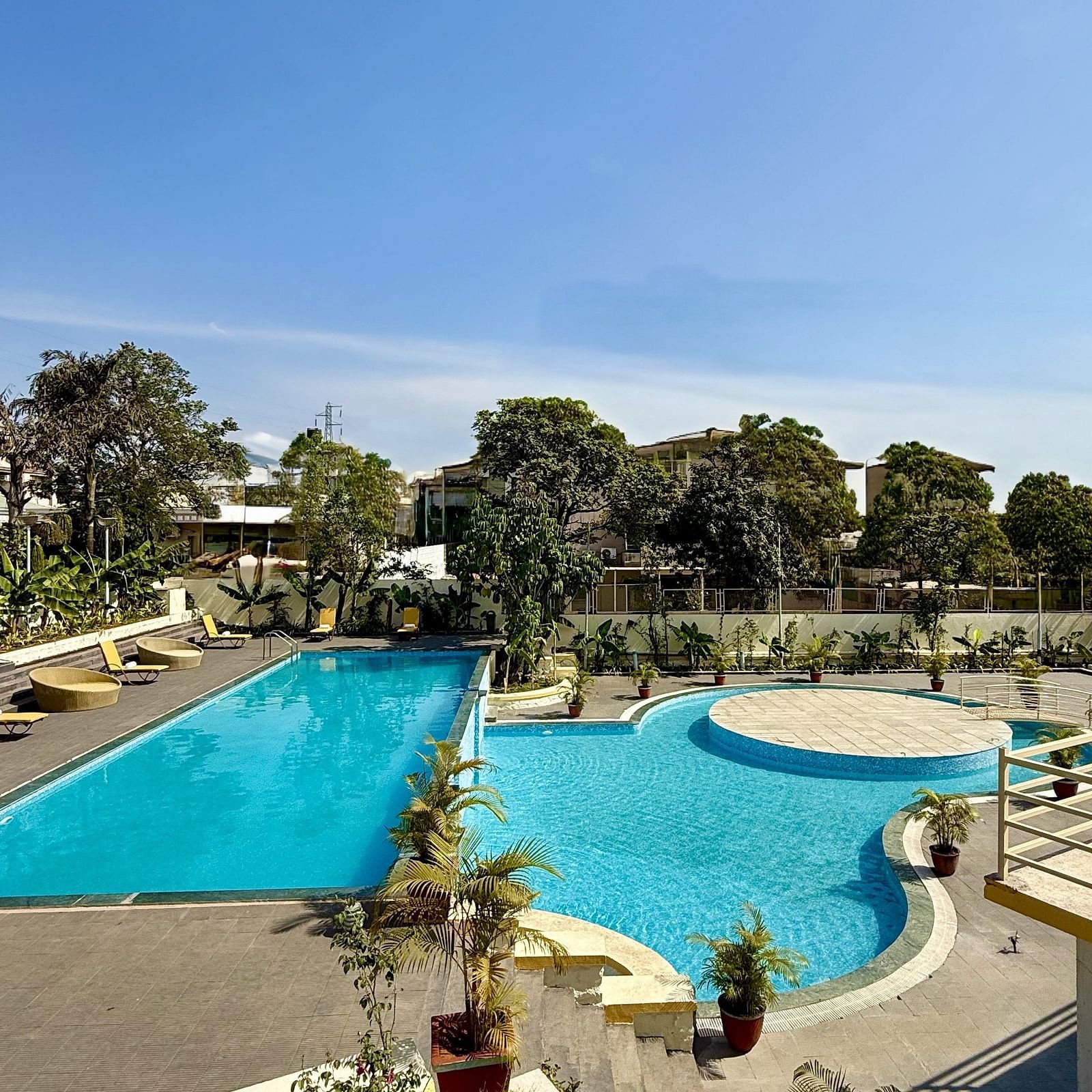6 -Swiming Pool