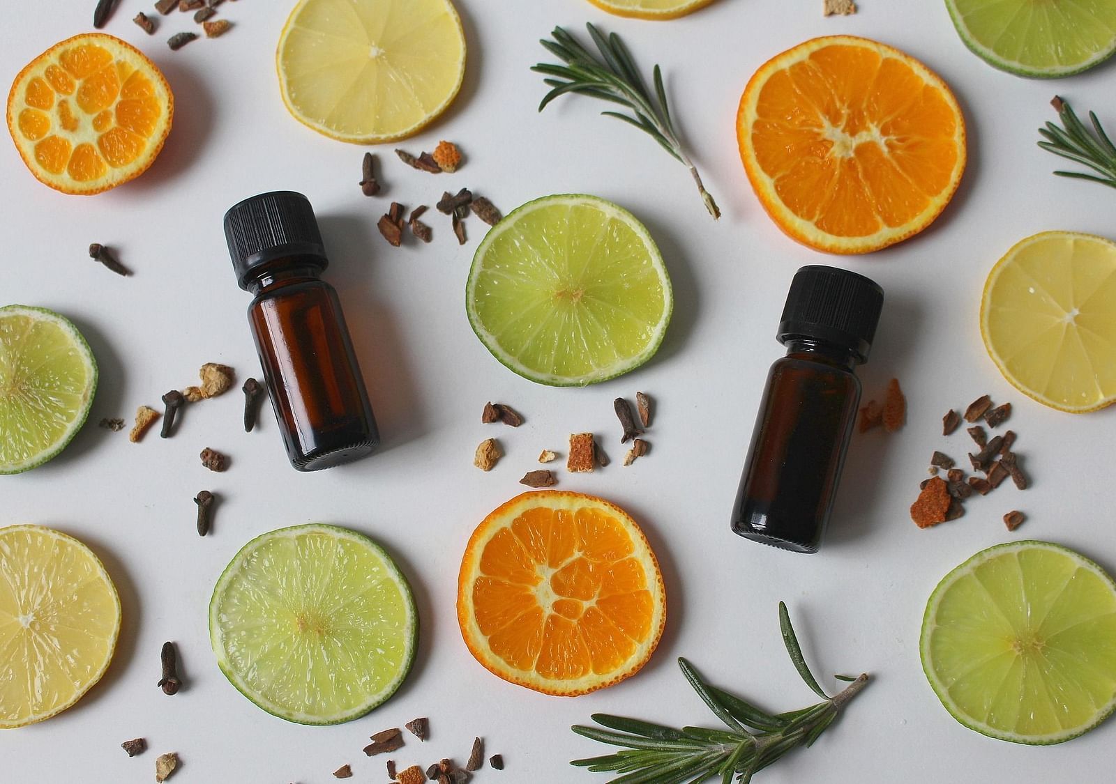 natural-cosmetics-4004908 1920