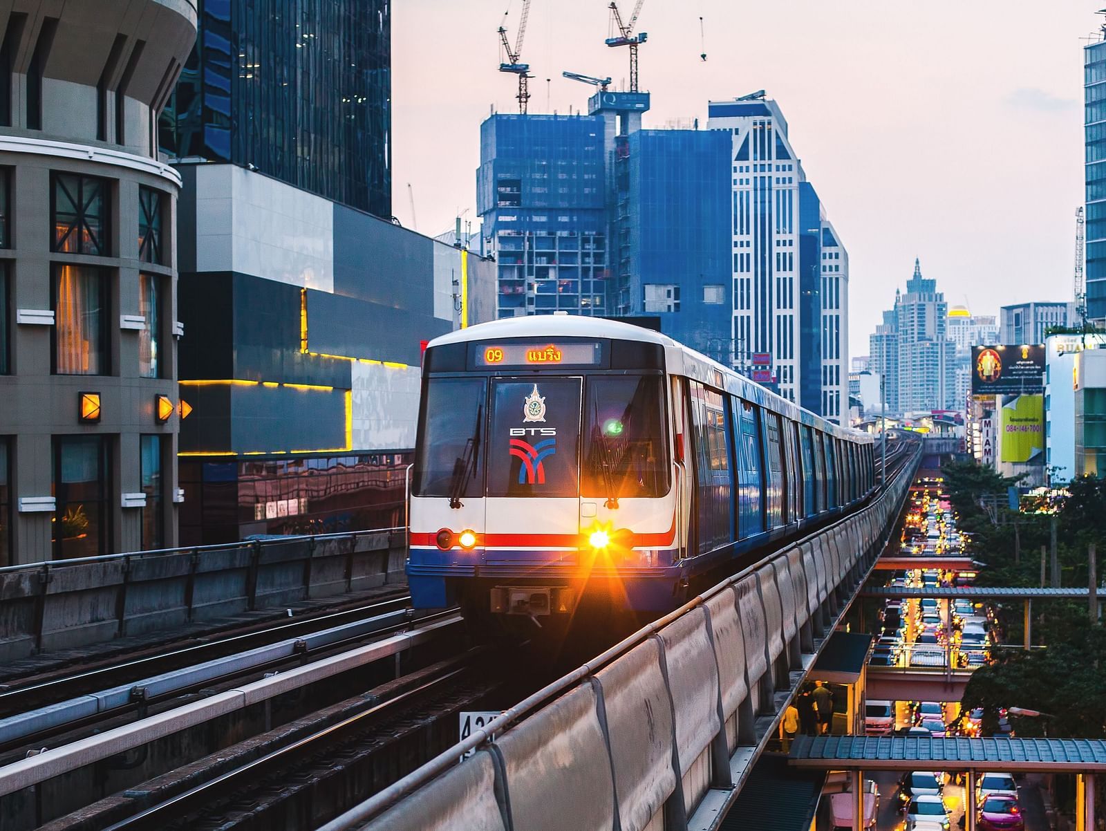 Surrounding Area - Asok BTS Night Hotel Bangkok