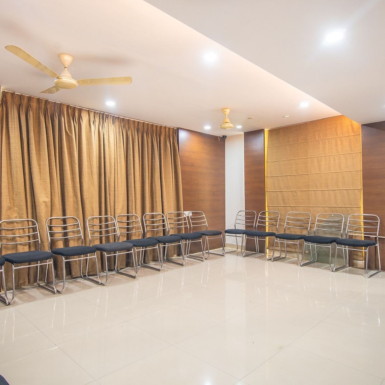 Conference Hall- Hotel Morya, Bhopal