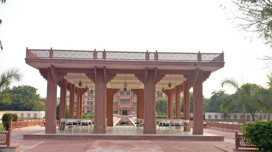 Baradari 1