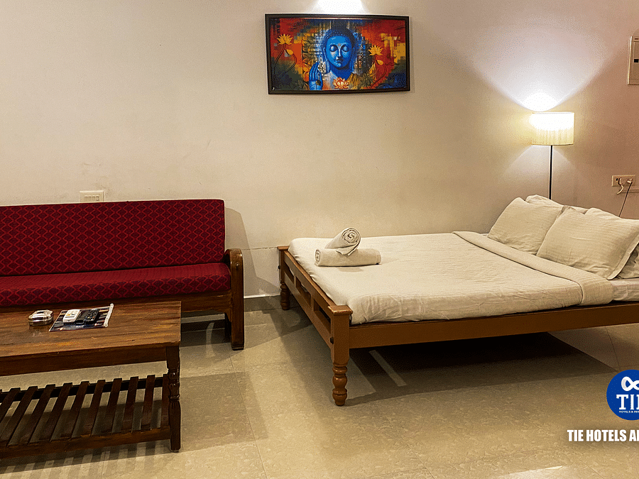 alt-text Room