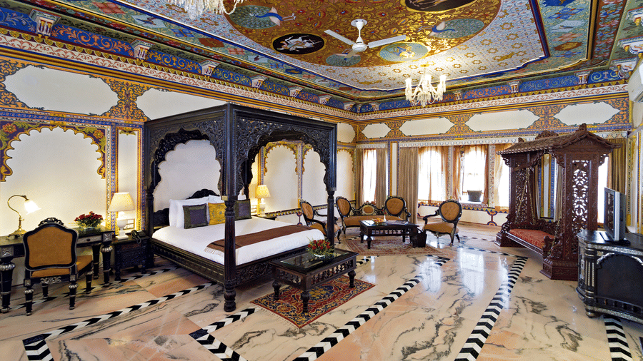Hiastorical Suite
