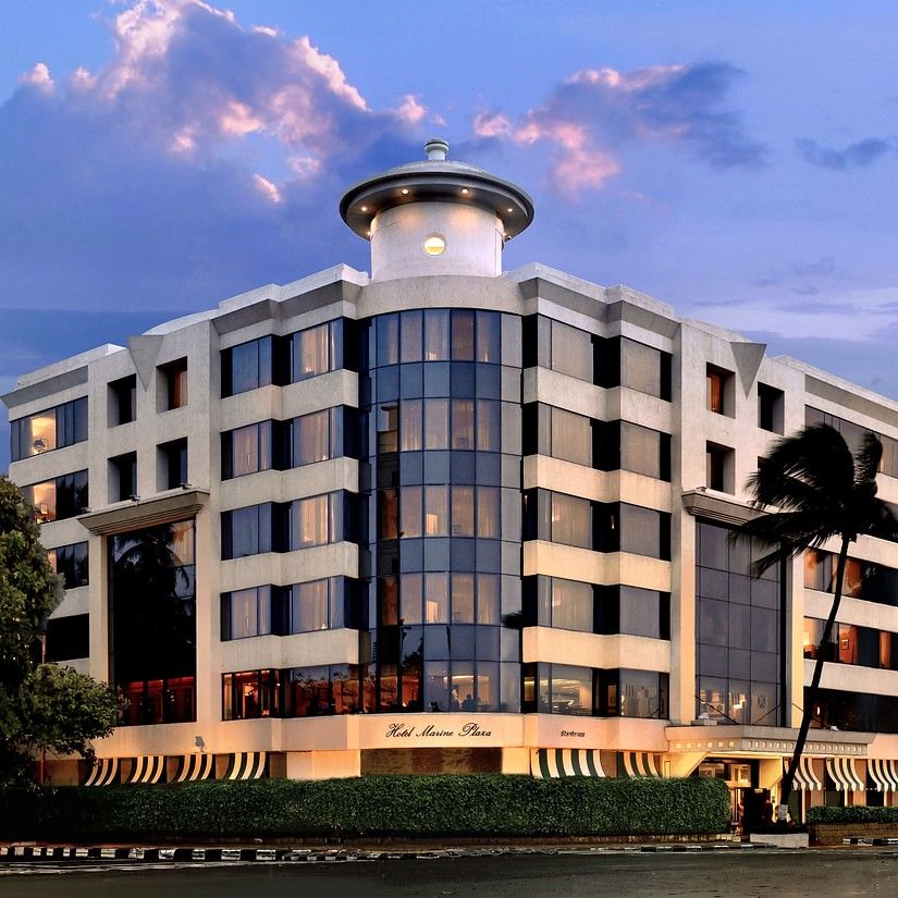 Facade, Hotel Marine Plaza Mumbai 12