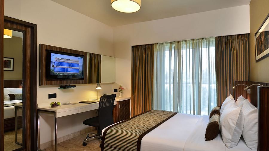 Superior Room at Residency Sarovar Portico Mumbai 2