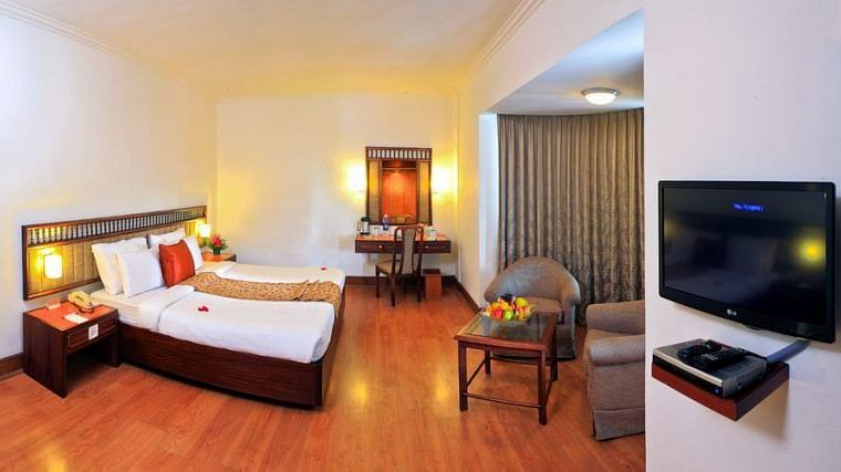 Superior Rooms at Abad Plaza Hotel Rooms in Kochi 2