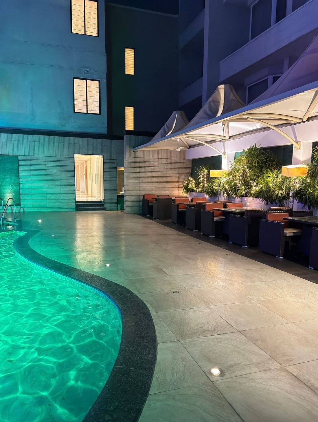 Inviting Poolside Seating at Cenneys Gateway