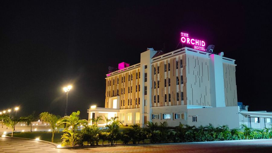Orchid Hotel Jamnagar Facade
