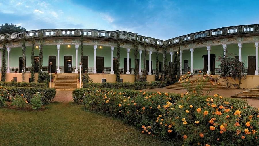 exterior facade of The Piramal Haveli - 20th Century, Shekhavati - one of the best hotels in jhunjhunu