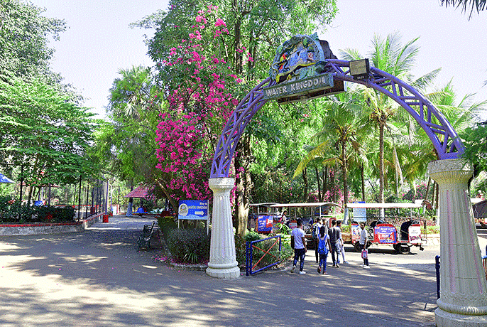 Water Kingdom -  the entrance to the jetty at our water park