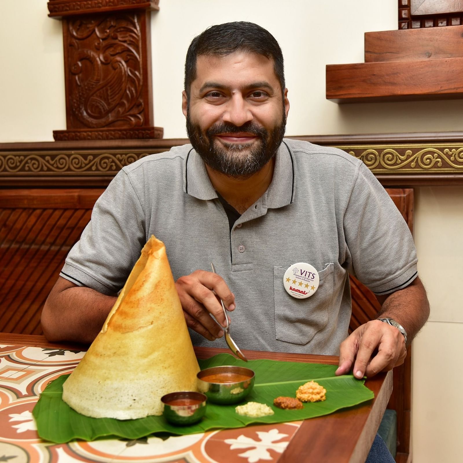 An image of Dr. Vikram Kamat whos is a Founder and Managing Director of Kamats India