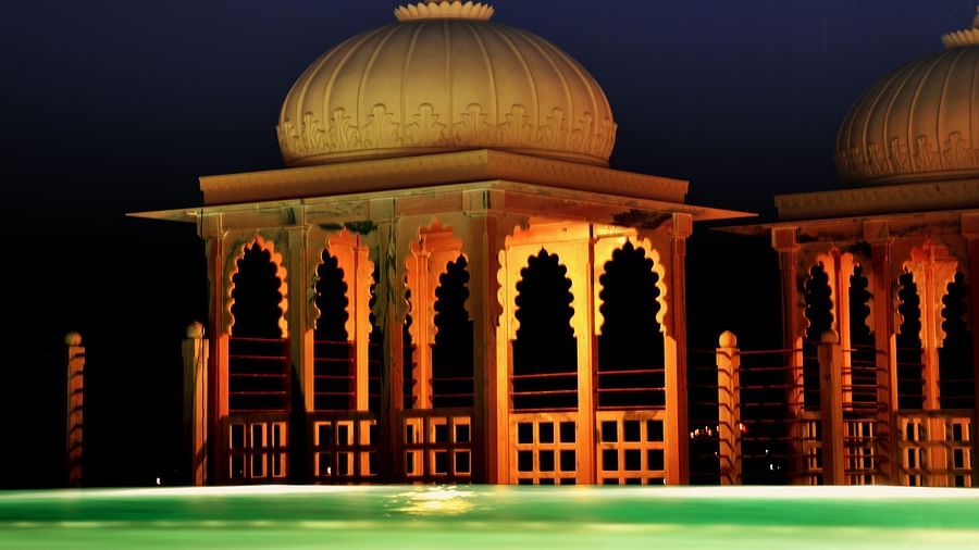 Chunda Palace, Udaipur Udaipur Outdoor Pool site night view1
