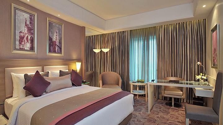 Superior Rooms Radisson Hyderabad Hitech City Hyderabad 7