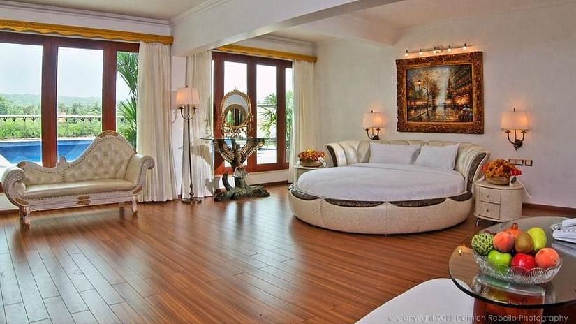  suite with sofa at White Pearl Resort by Rosetum