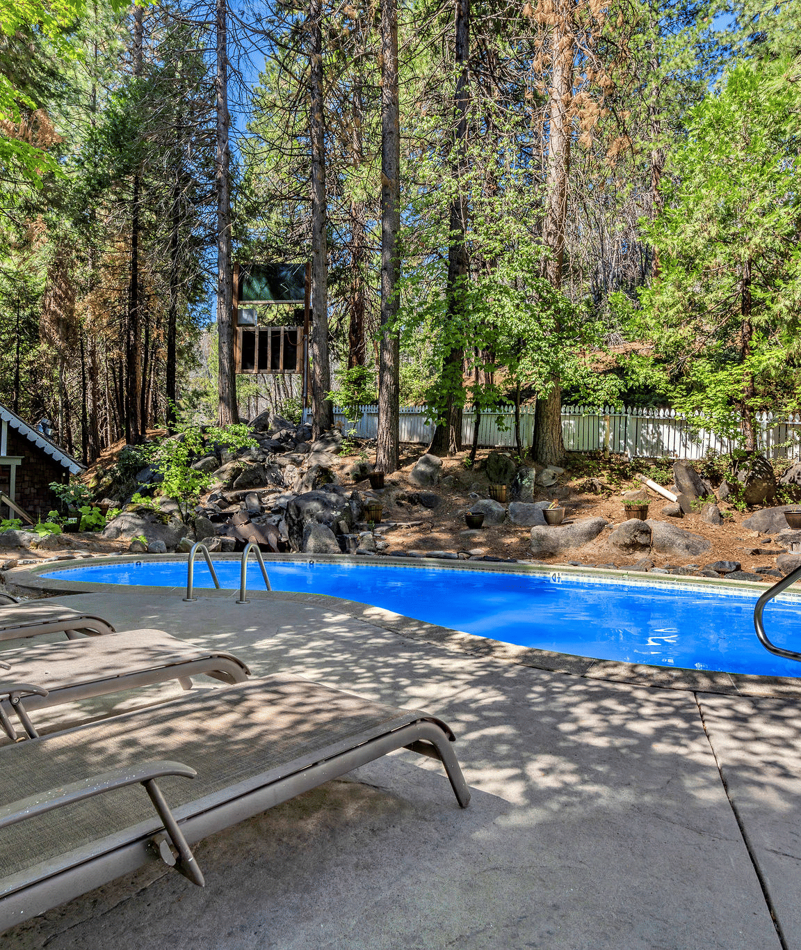 Facilities at Narrow Gauge Inn, Fish Camp, CA | Hotel Features