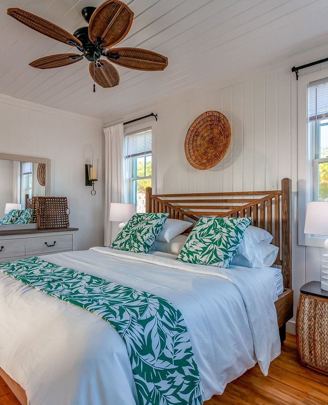 Bedroom at Hill Top Cottage in Abaco Inn featuring a double bed and natural light.