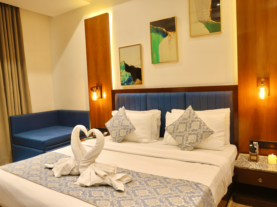 Classic Room, Bed with lounge sofa and bedside table