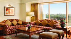 Deluxe Suite at Hotel Ramada Plaza Palm Grove Juhu Beach Mumbai, 5 star hotel rooms near Mumbai Airport - Hotel stay in Mumbai