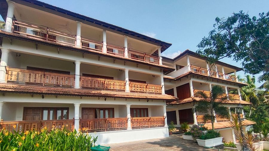 Premium Mansion1