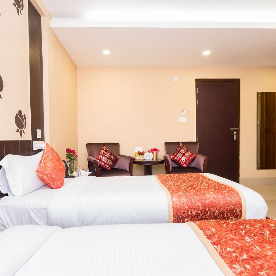 Deluxe Twin Room3