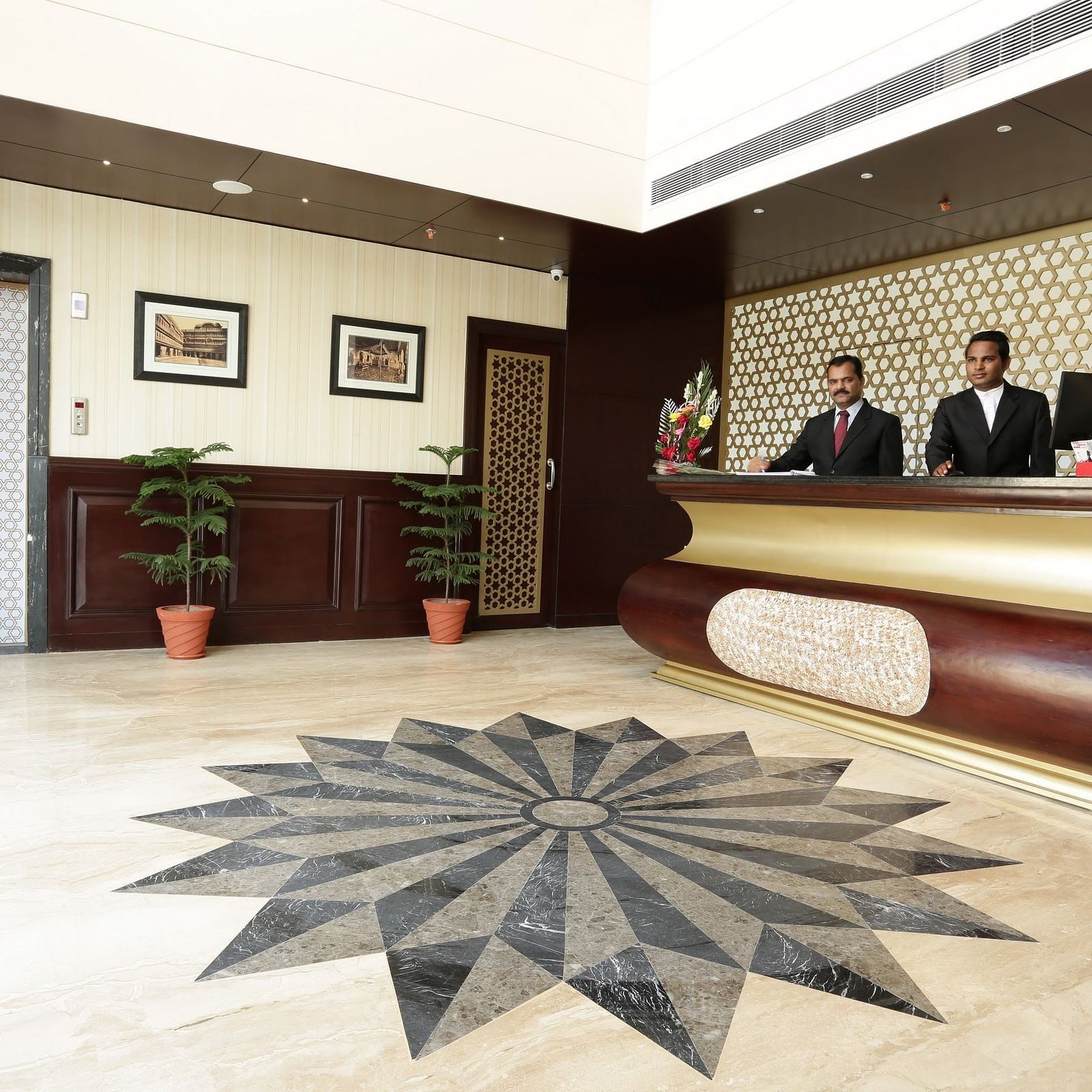 Lobby image of comfort inn sapphire, jaipur