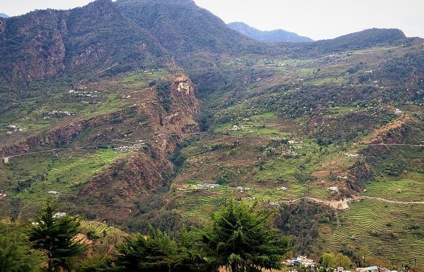 A wide view of the mountains during the day