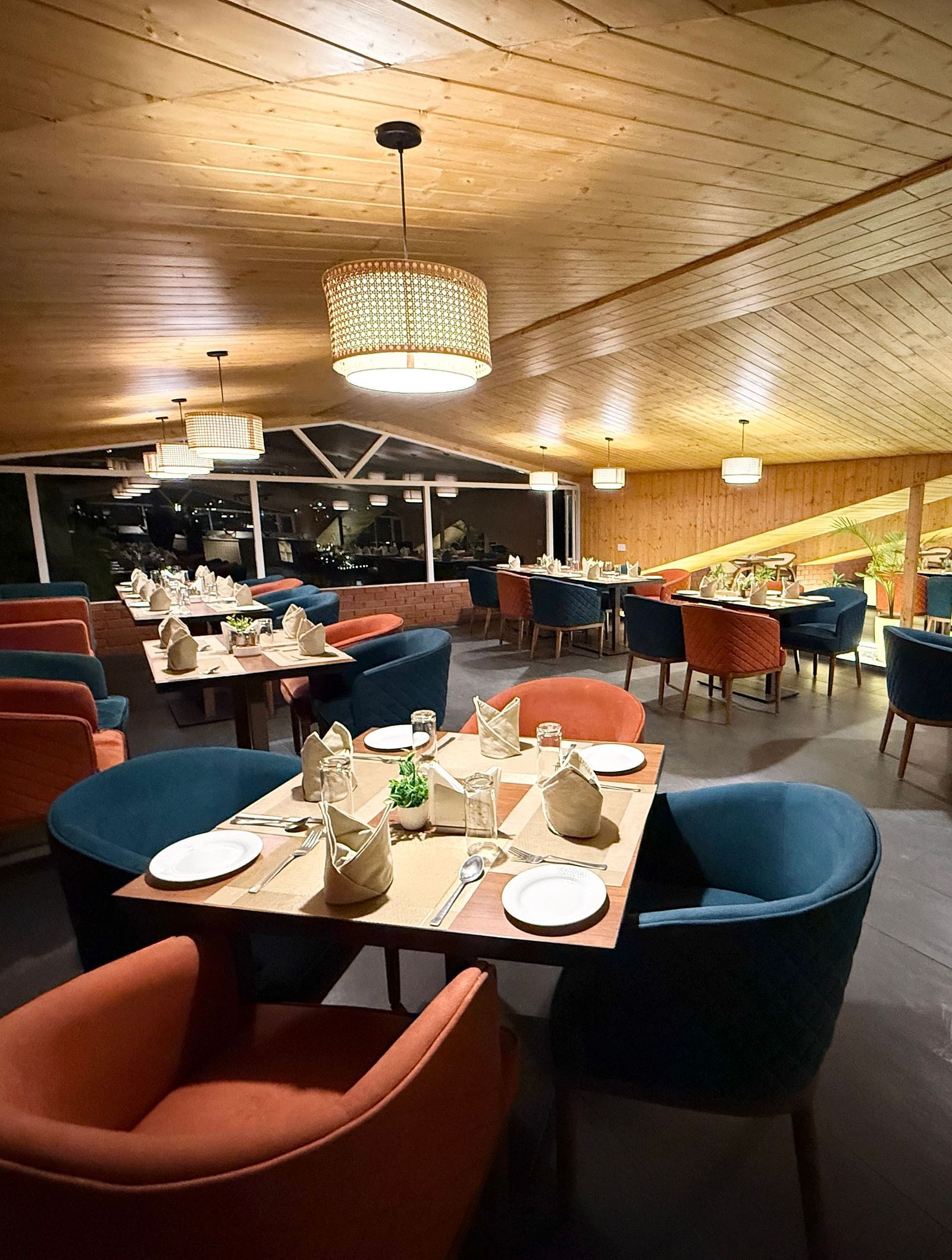 restaurant 
