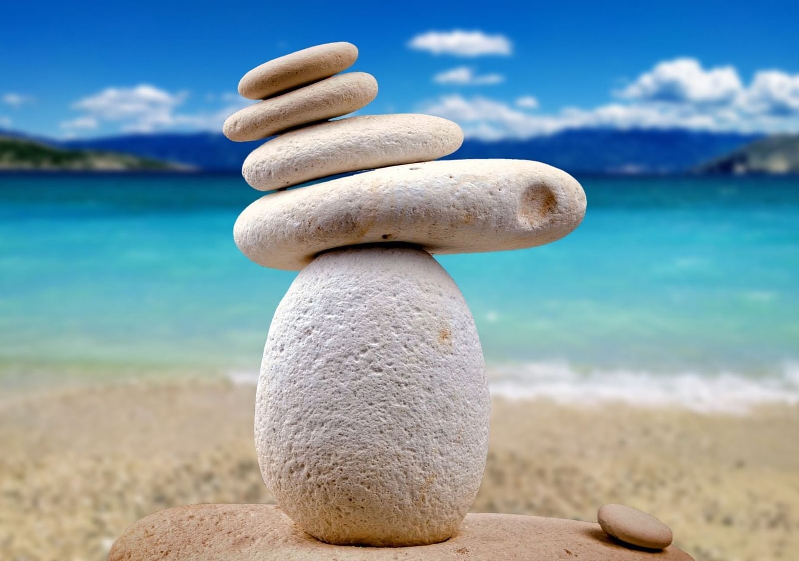 stones-2764287 1920