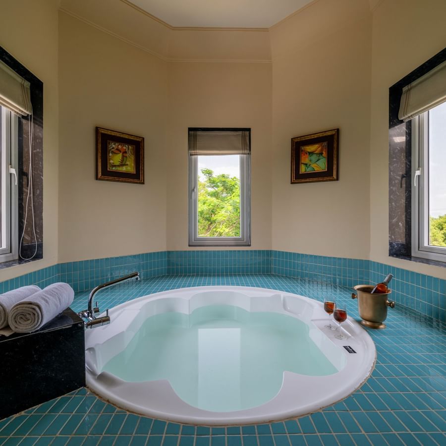 Bathtub - Deluxe - Hotels Near Chand Baori - Resorts Near Abhaneri-2