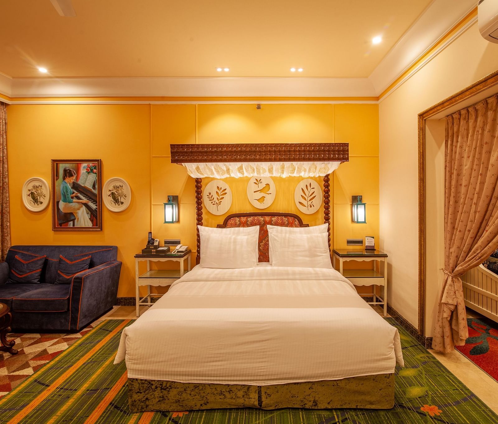 frontal view of a king size bed - Mayfair Palm Beach Resort, Gopalpur-on-Sea