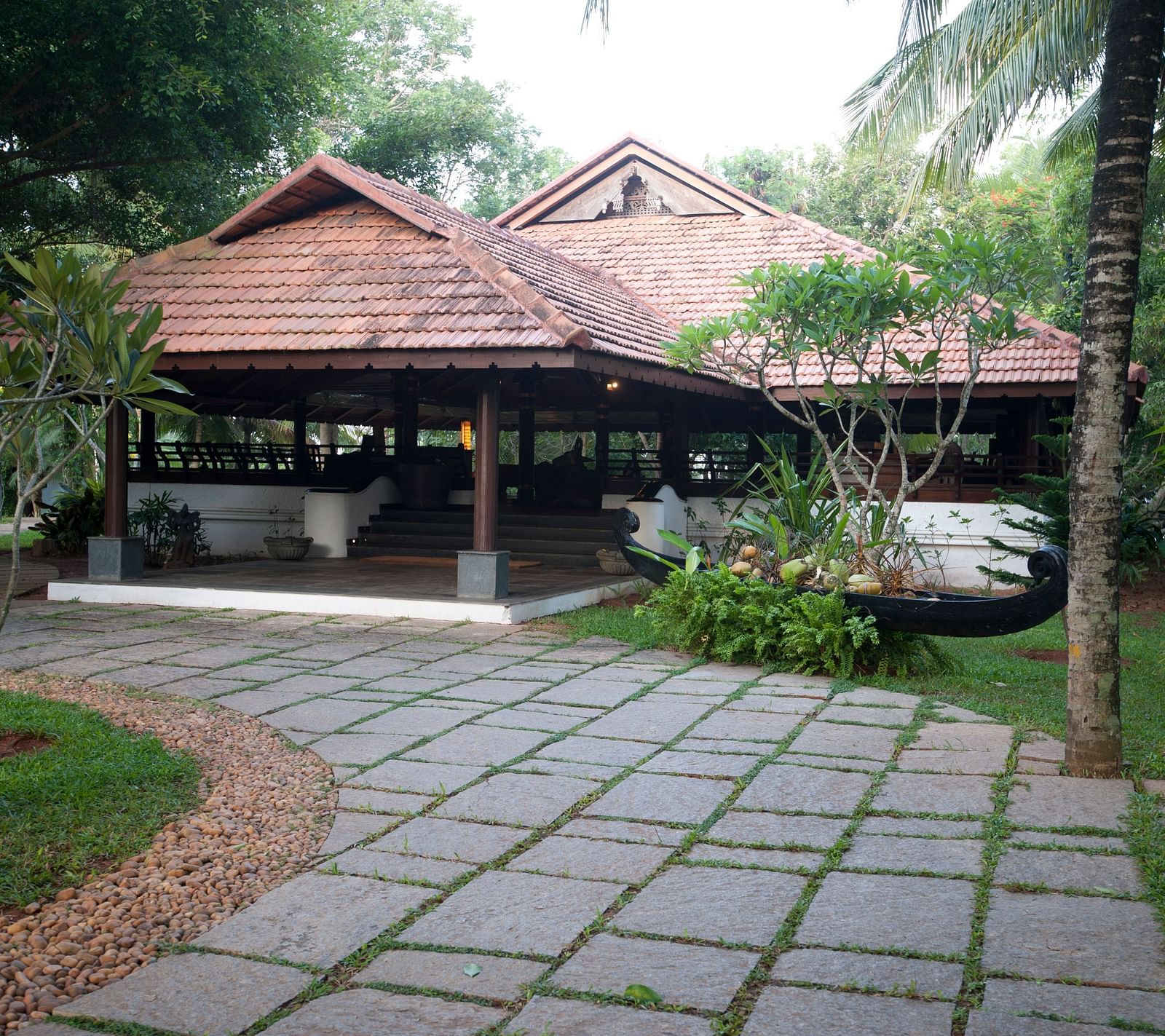 A restaurant at Surya Samudra Kovalam
