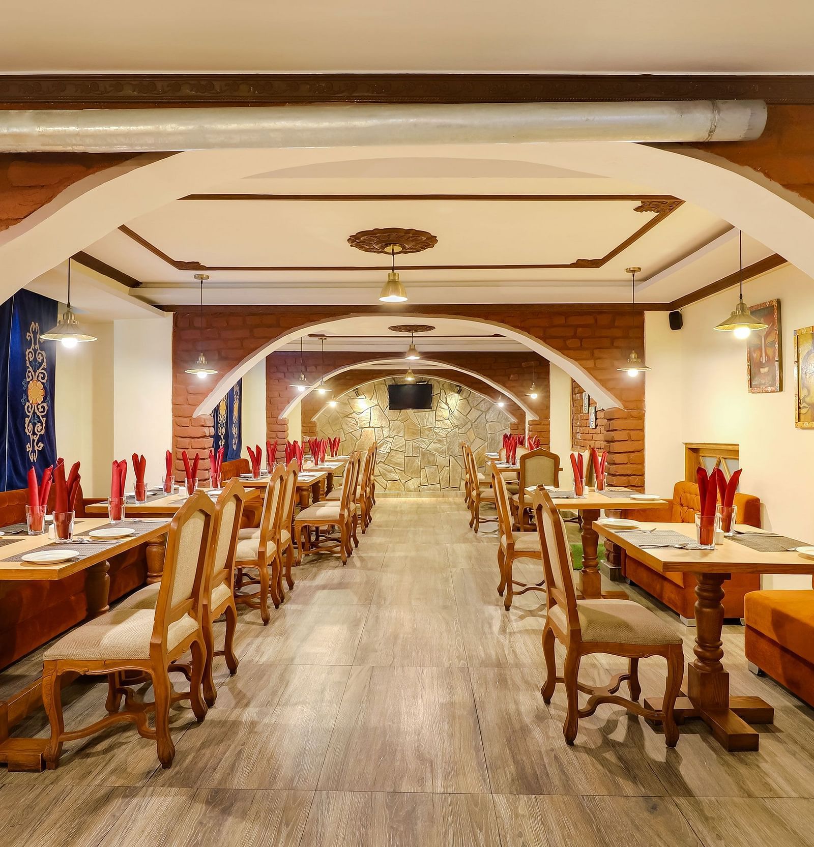 restaurant at Summit Hermon Hotel & Spa